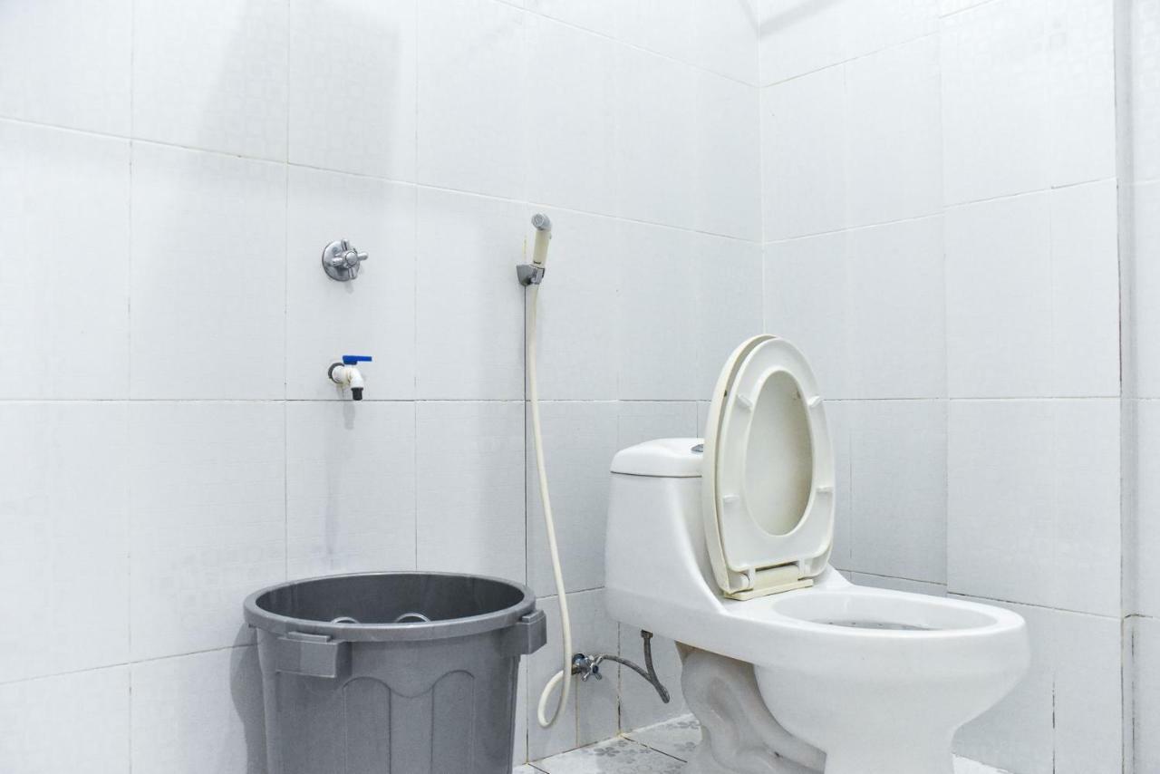 Reddoorz Near Sultan Hasanuddin Airport 2 Hotel Makassar Luaran gambar