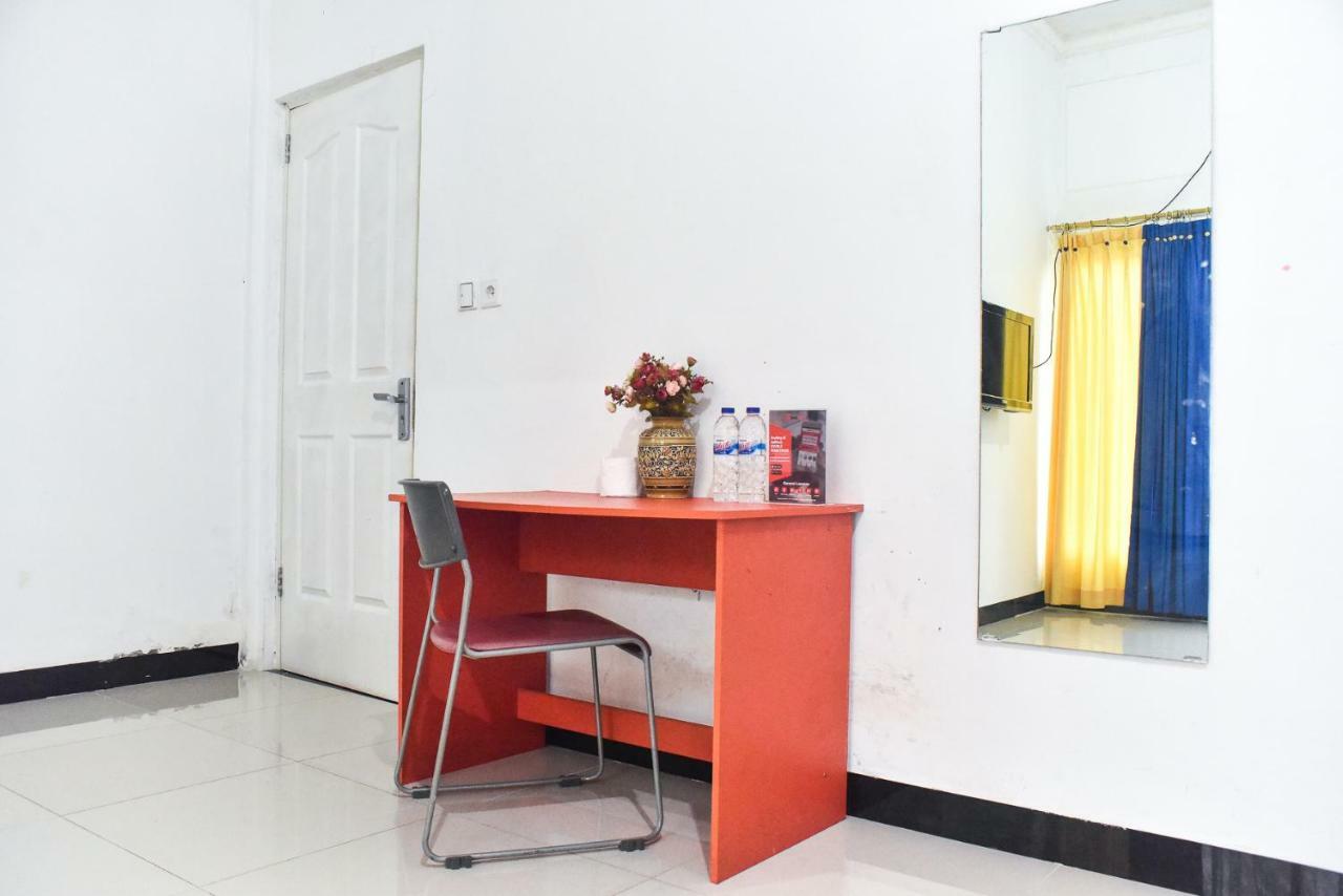 Reddoorz Near Sultan Hasanuddin Airport 2 Hotel Makassar Luaran gambar