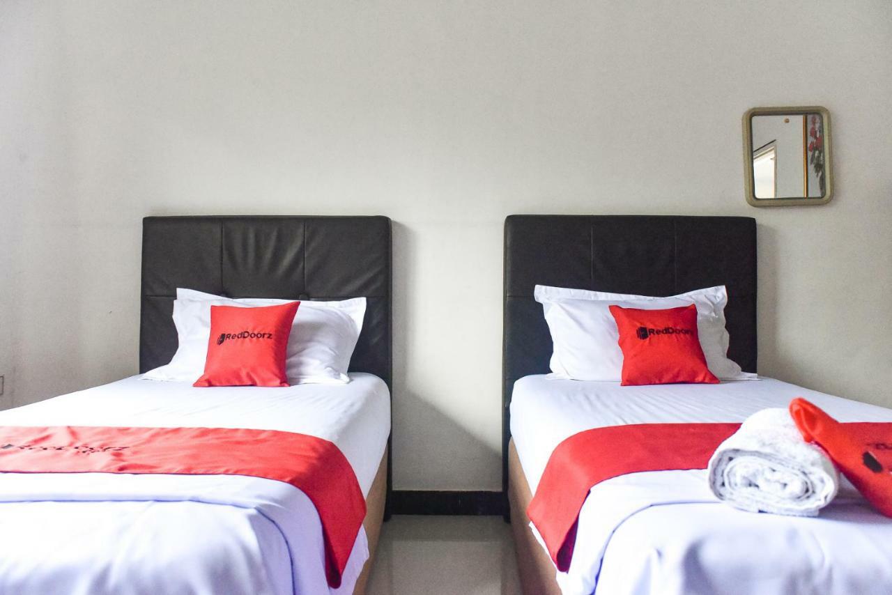 Reddoorz Near Sultan Hasanuddin Airport 2 Hotel Makassar Luaran gambar