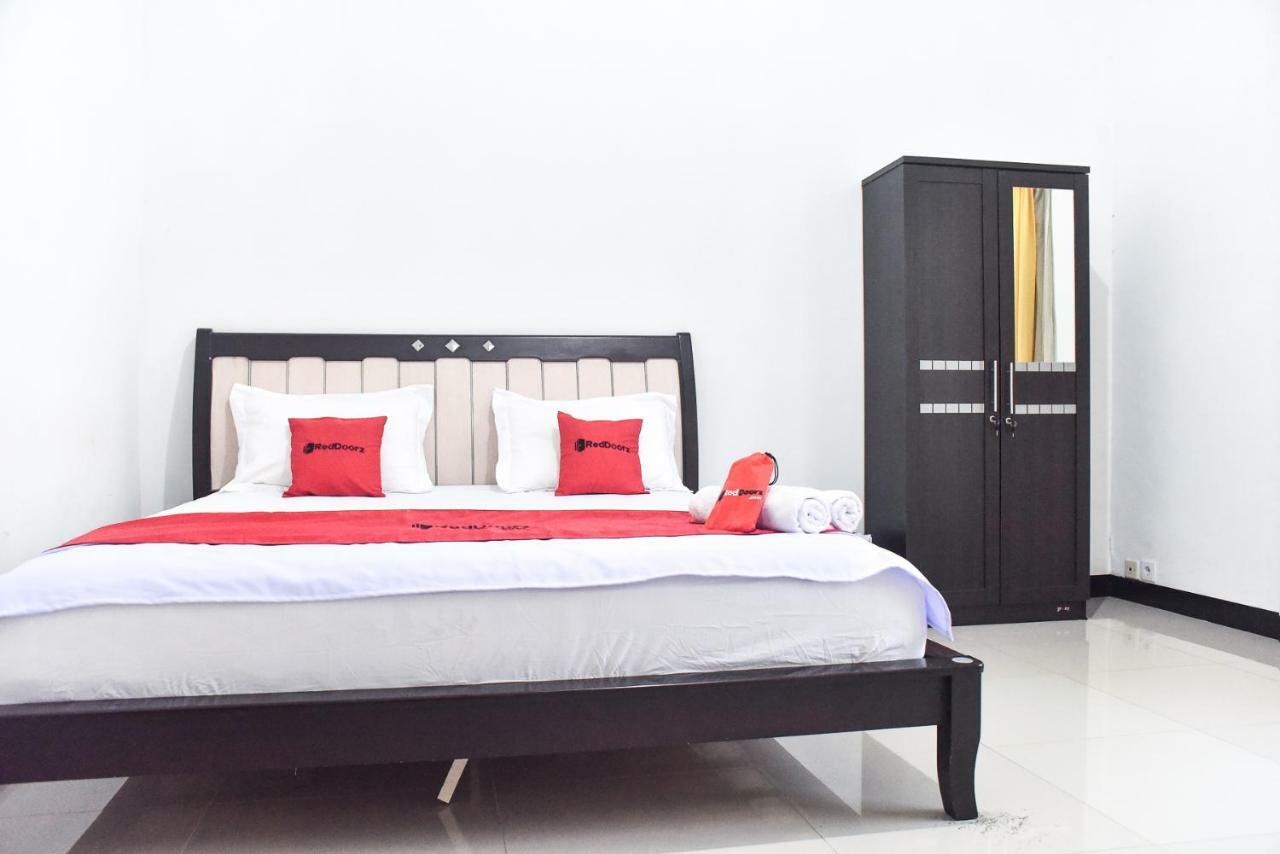 Reddoorz Near Sultan Hasanuddin Airport 2 Hotel Makassar Luaran gambar